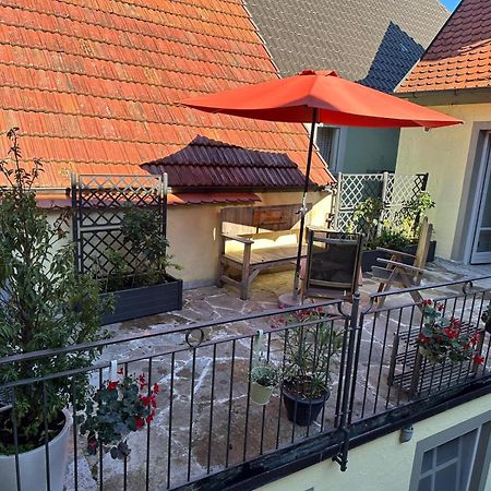 Vinopresso Gmbh - Cafe Roemer Prichsenstadt Εξωτερικό φωτογραφία